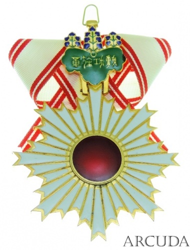 Орден «Восходящего солнца». Япония (муляж)
