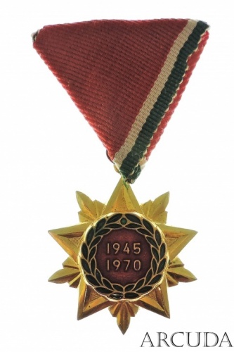    25-   1945-1970