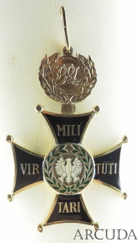   Virtuti Militari ( ).  ()
